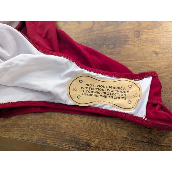 Red One-Piece Swimsuit – Size M – Metallic Gold Piping & Sheer Floral Waist Band - Picture 10 of 10